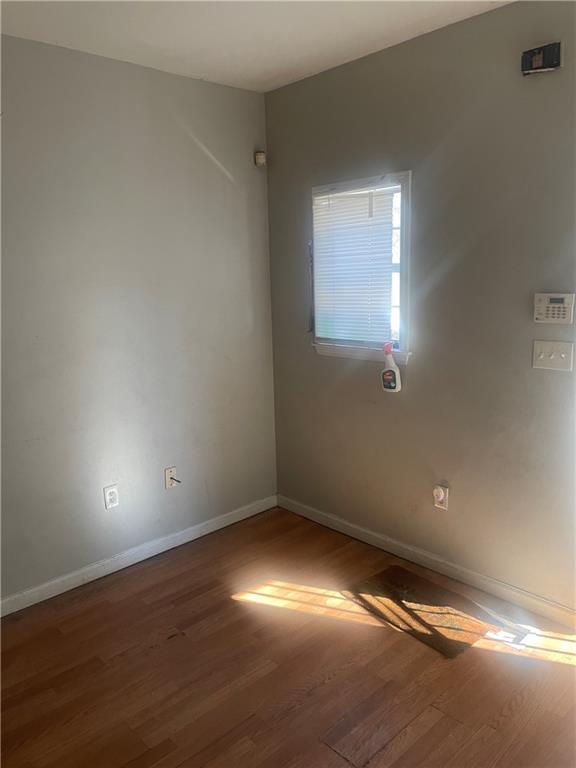 2005 Lois Place NW