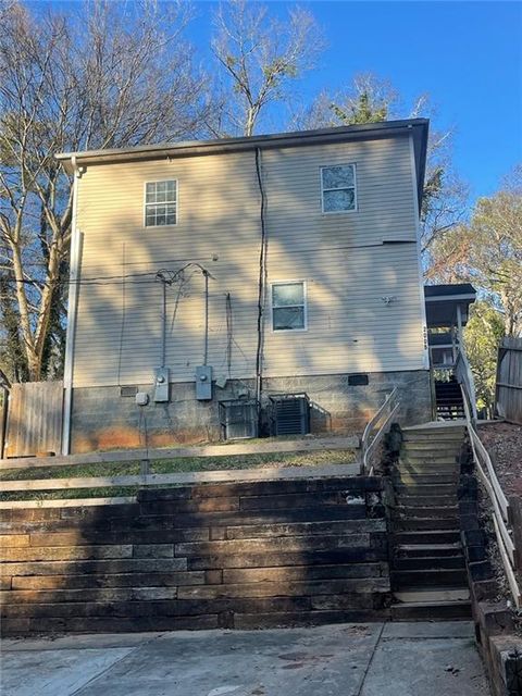 2005 Lois Place NW Atlanta GA 30318