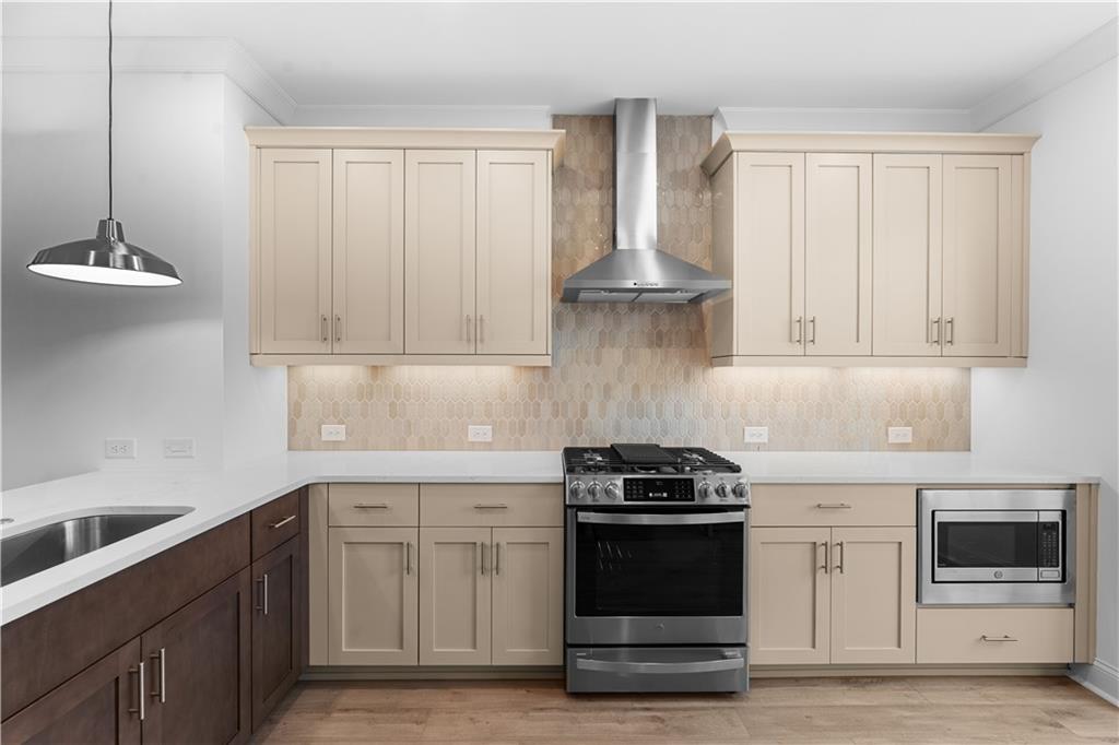 2862 Evanshire Avenue 115