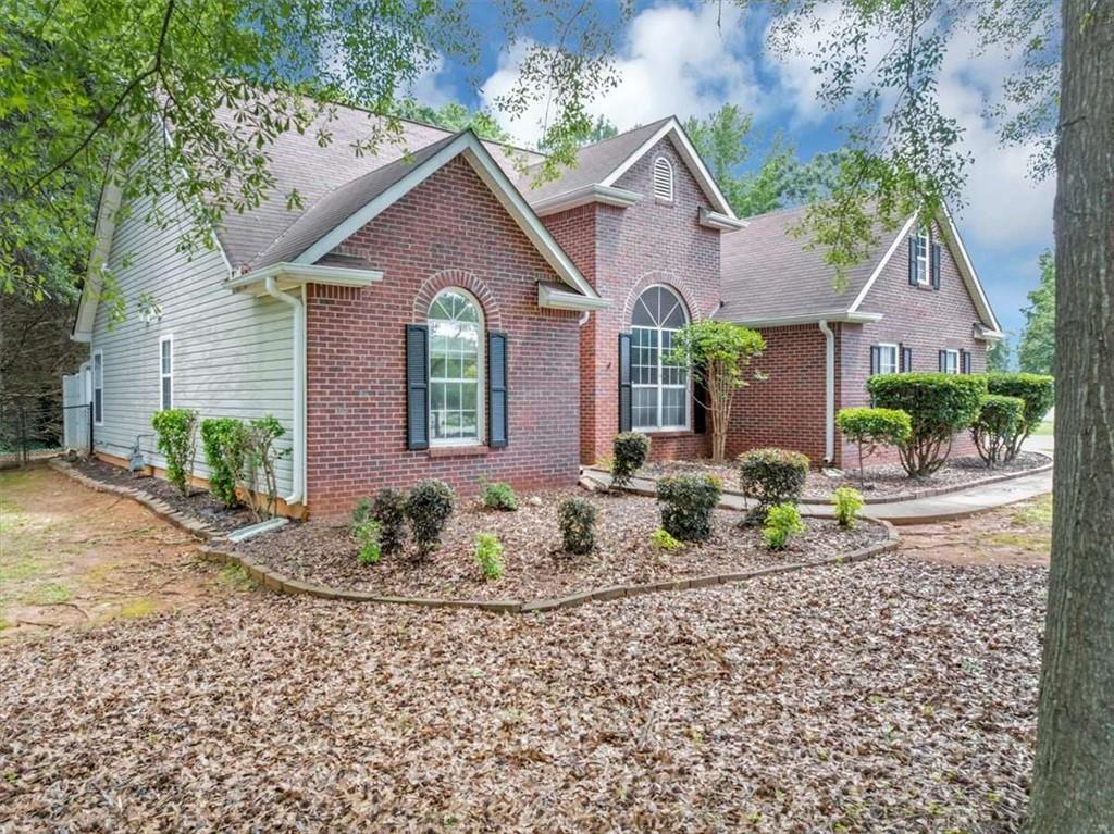 401 Crosshaven Way