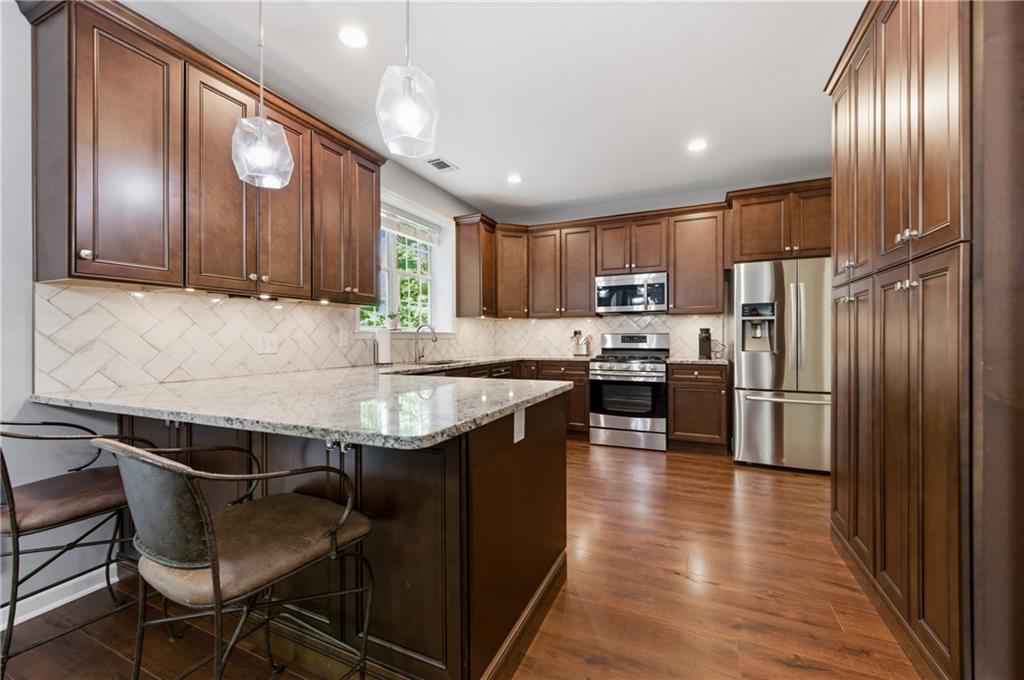 2350 Northwood Drive