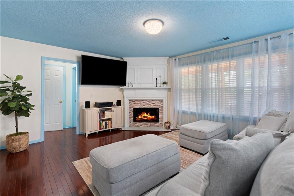 3733 Heyford Court