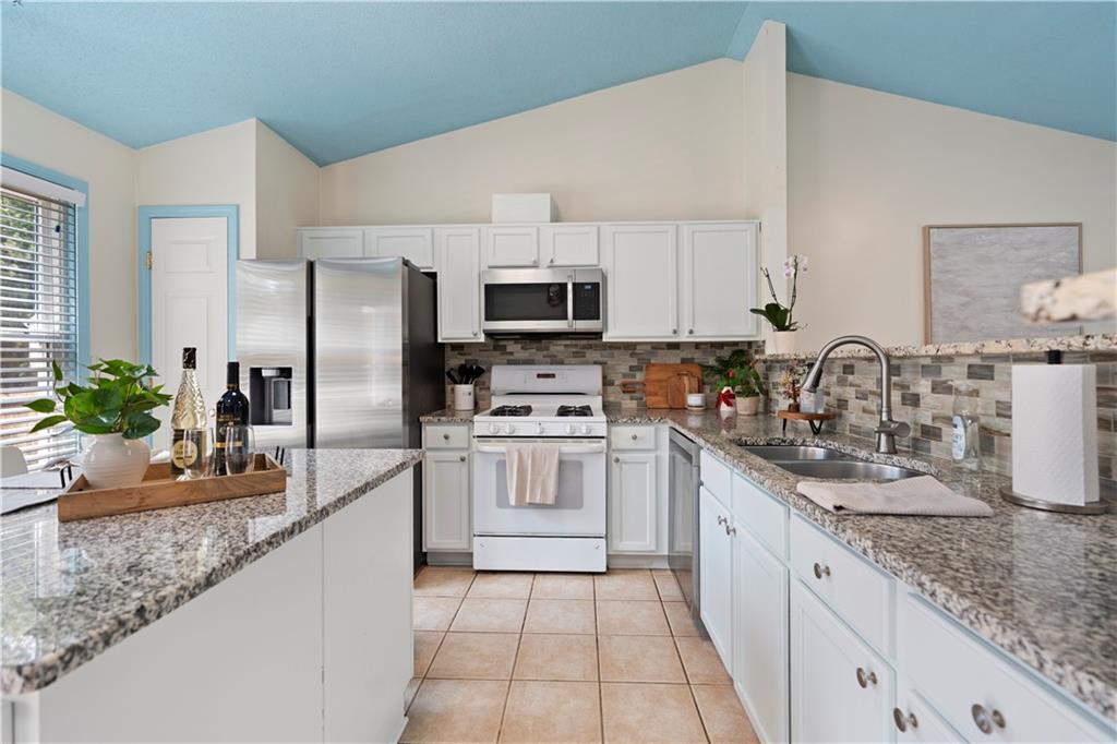 3733 Heyford Court