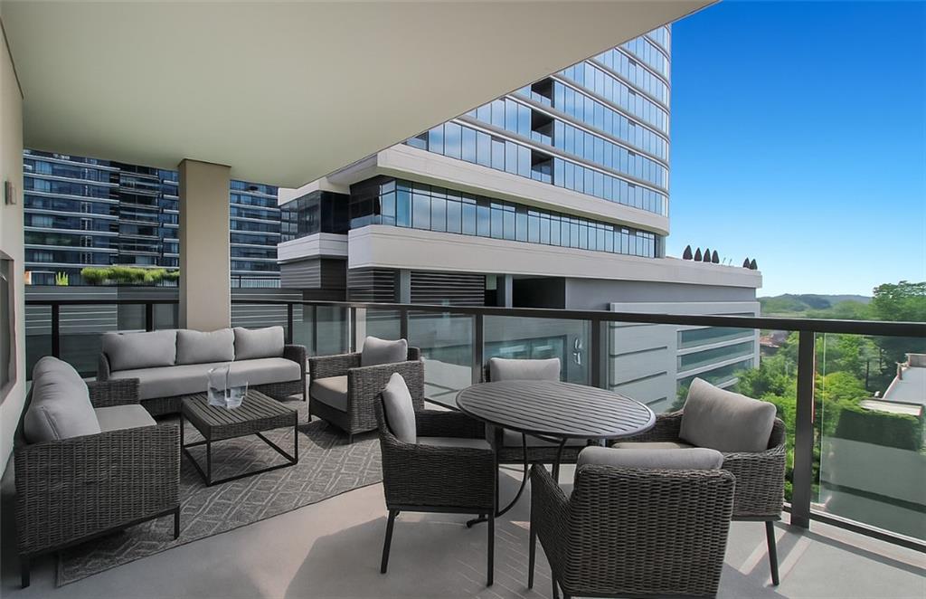 867 Peachtree Street NE 702