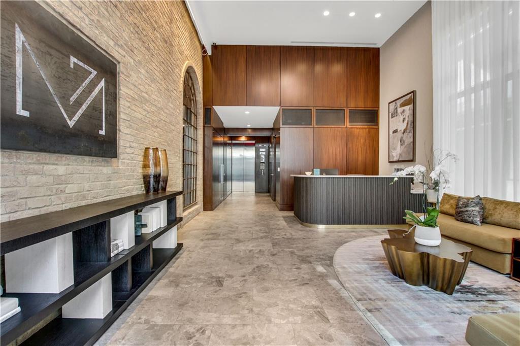 867 Peachtree Street NE 702