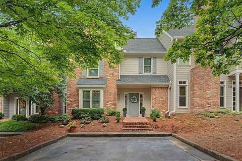 Photo of 316 River Glen Drive, Roswell, GA 30075 (MLS # 7776201)