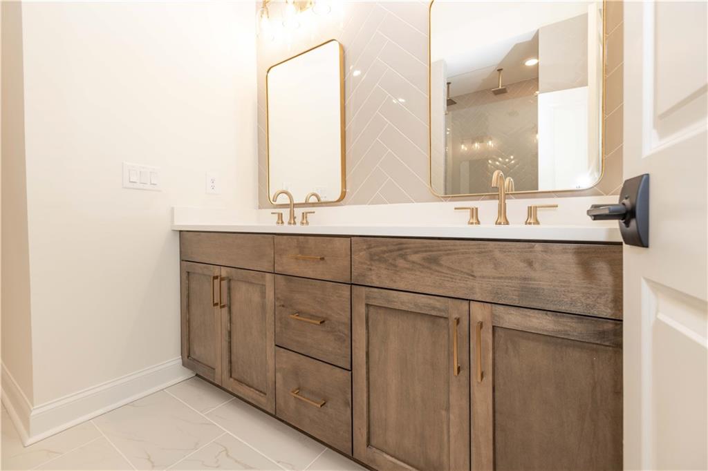560 Fisher Drive #48, Alpharetta, Georgia image 32