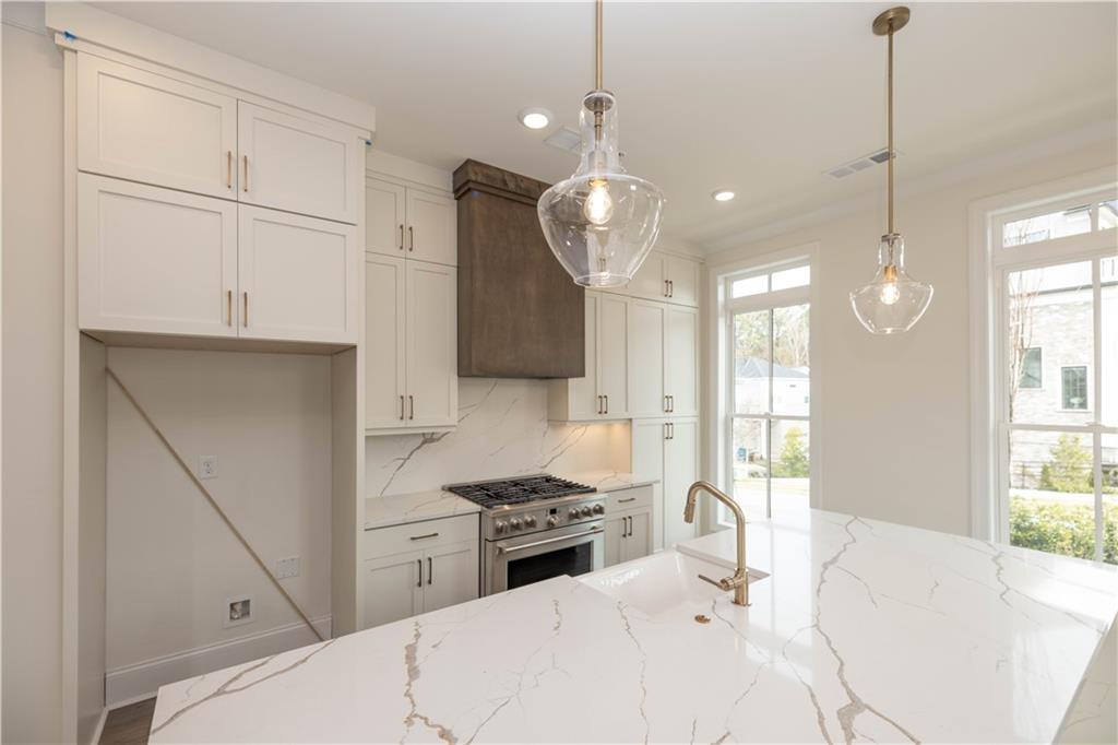 560 Fisher Drive #48, Alpharetta, Georgia image 12