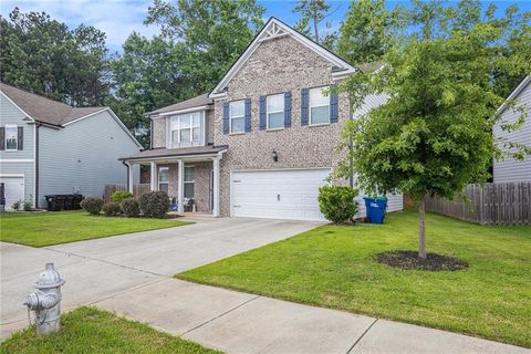 A home in Fairburn