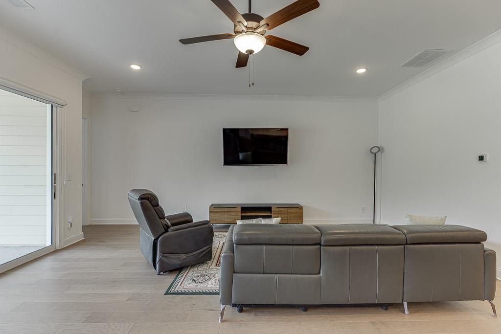 The Retreat at Sterling On the Lake - Residential