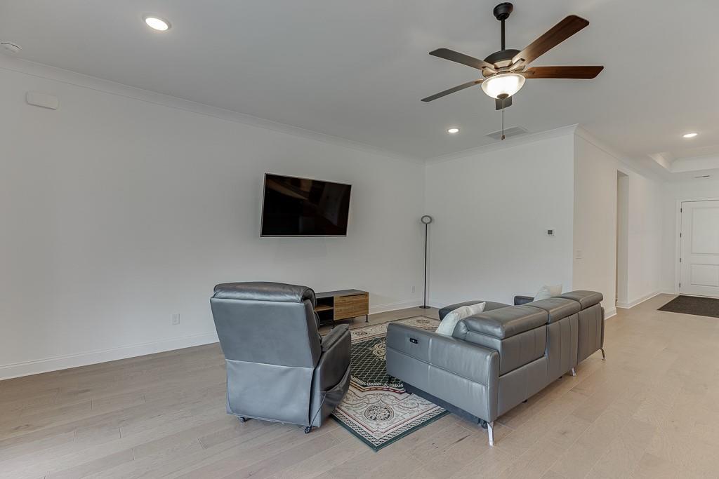 The Retreat at Sterling On the Lake - Residential