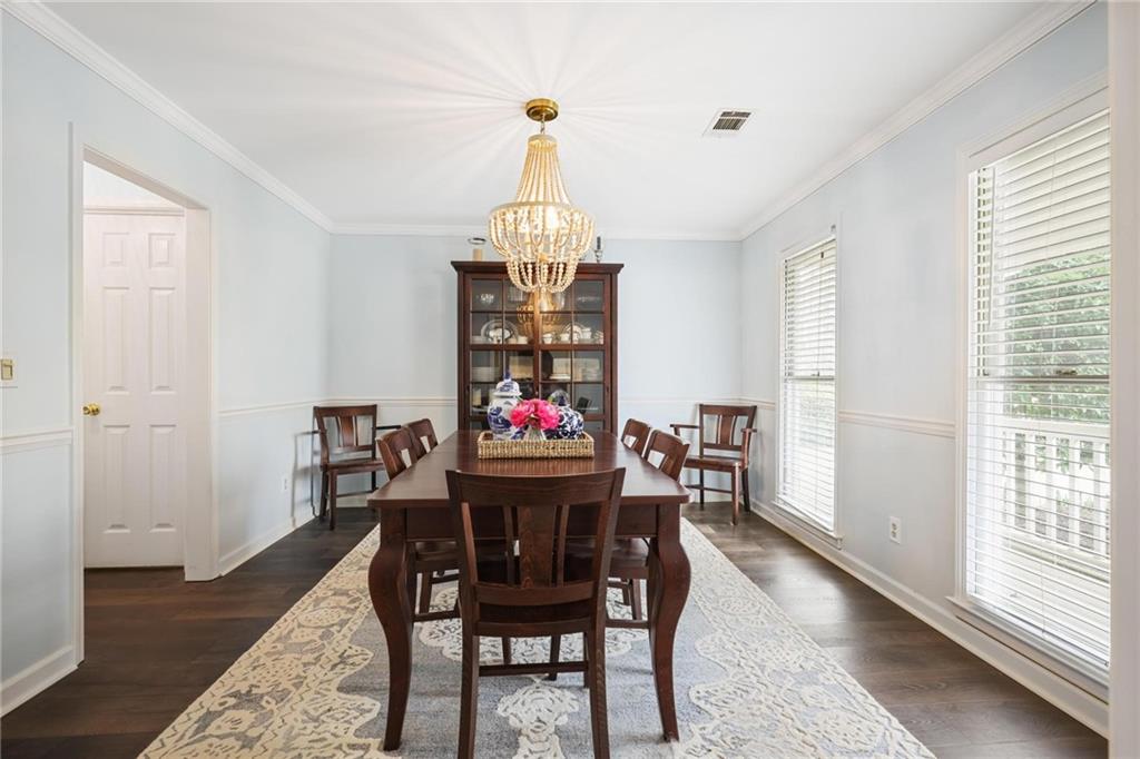 6011 Fairlong Court NW