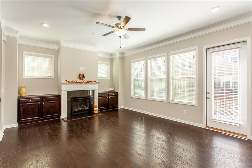 CARAVELLE AT WINDWARD PARK - Residential Lease