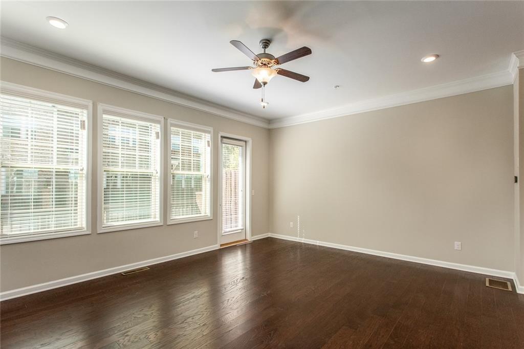 CARAVELLE AT WINDWARD PARK - Residential Lease