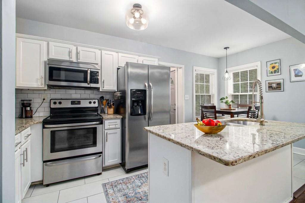 1907 Lomita Road SE