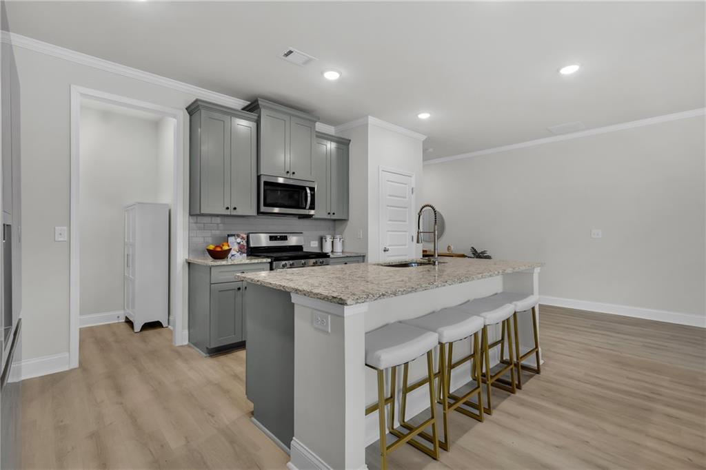 6710 Cedar Glen Road