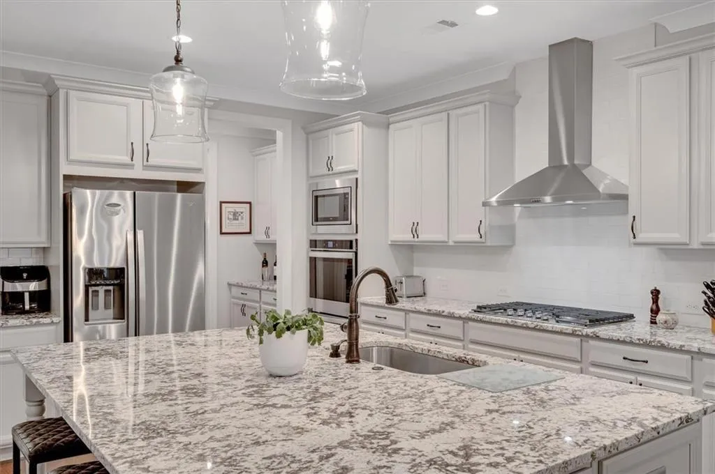 Acworth, Georgia 30101, United States, 3 Bedrooms Bedrooms, ,3 BathroomsBathrooms,Residential,Active,157681