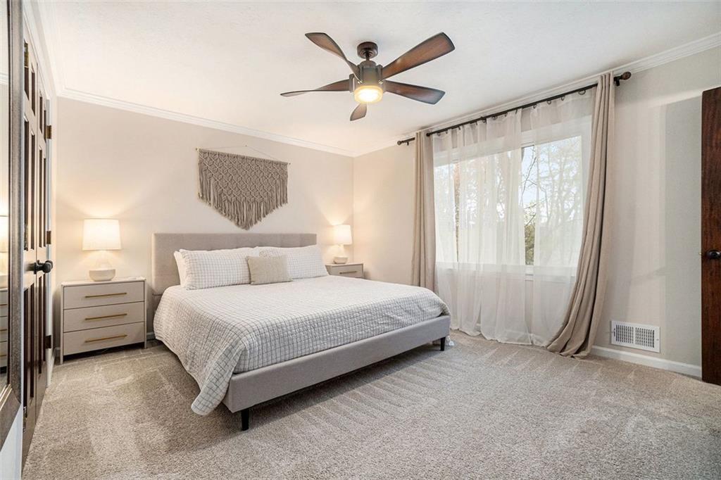 4646 Mountain Creek Drive, Roswell, Georgia image 11