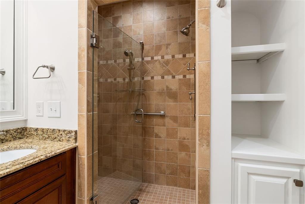 2855 Middlecreek Way #2855, Cumming, Georgia image 10