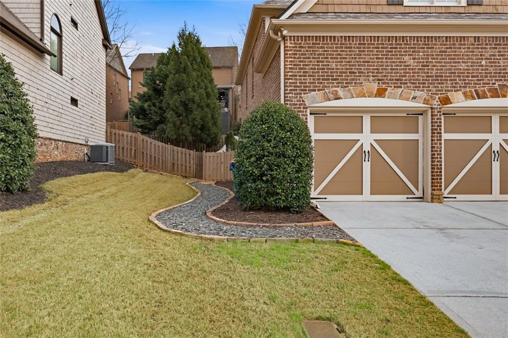 2048 Anderson Drive SE