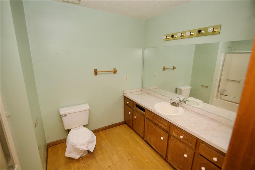 1112 Mountain Springs Drive, Kennesaw, Georgia image 10