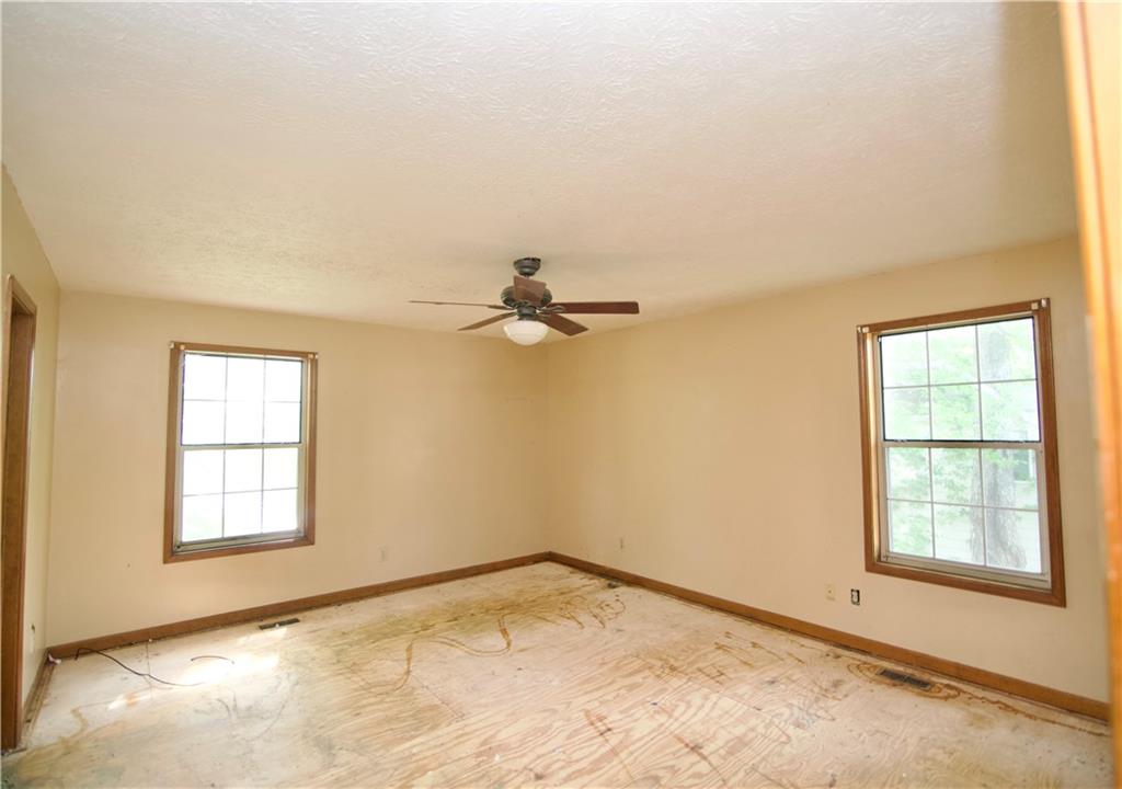 1112 Mountain Springs Drive, Kennesaw, Georgia image 8