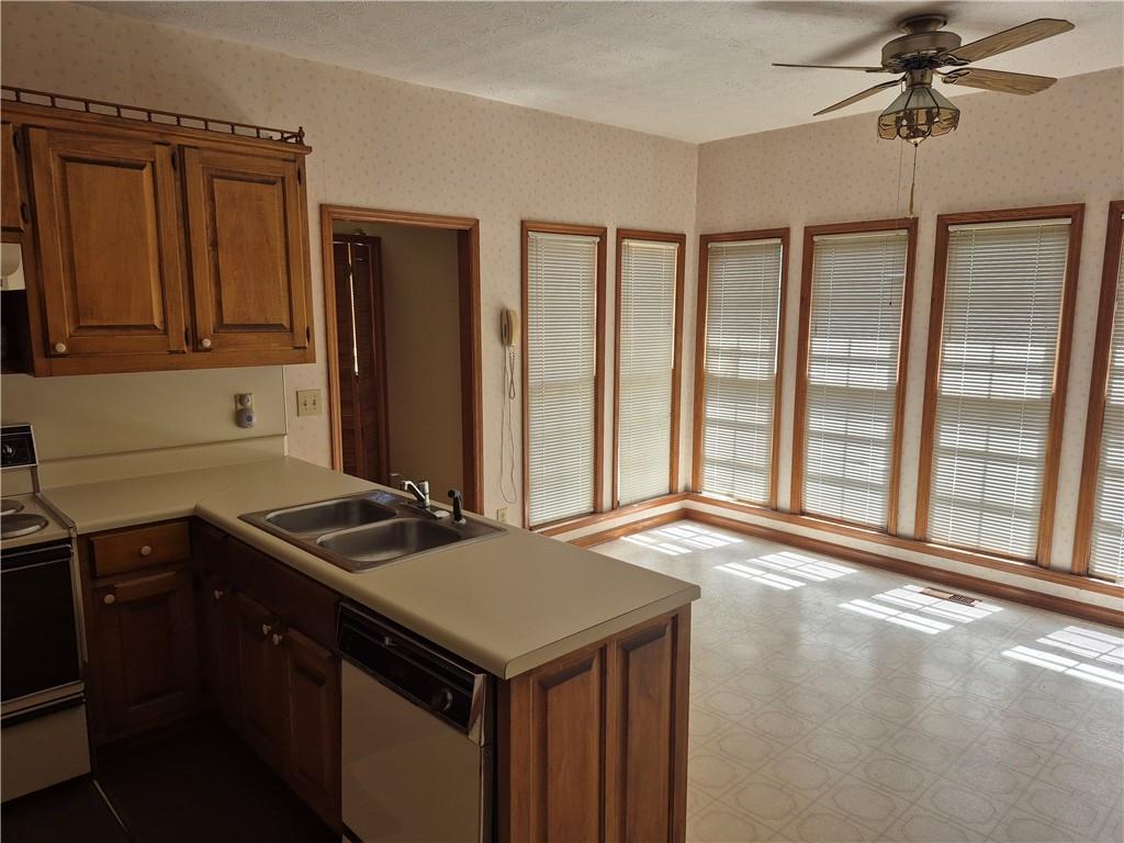 1294 Golf Link Drive