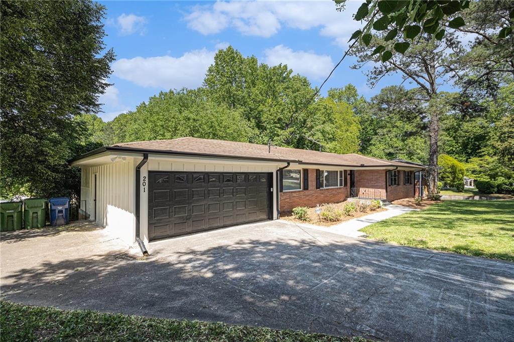 201 E Simon Terrace, Atlanta, Georgia image 2