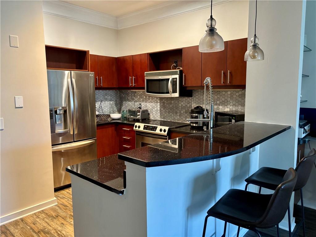 390 17th Street NW 6032