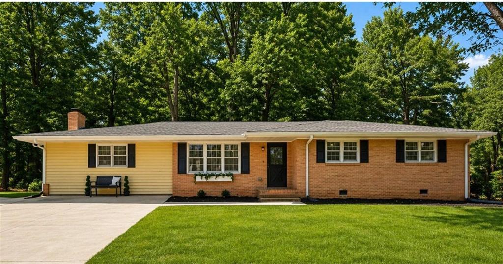 Photo of 4975 Brawner Lake Drive, Austell, GA 30106 (MLS # 7840246)