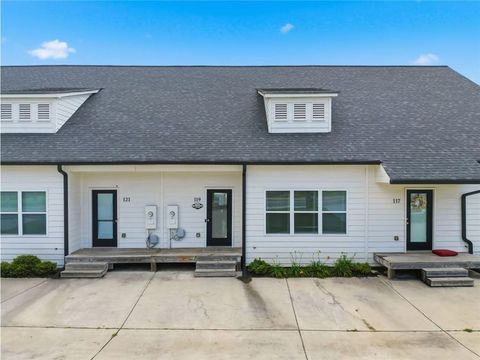 Townhouse For Sale - 119 Jones Street<br/> Bartow County, Cartersville, GA 30120