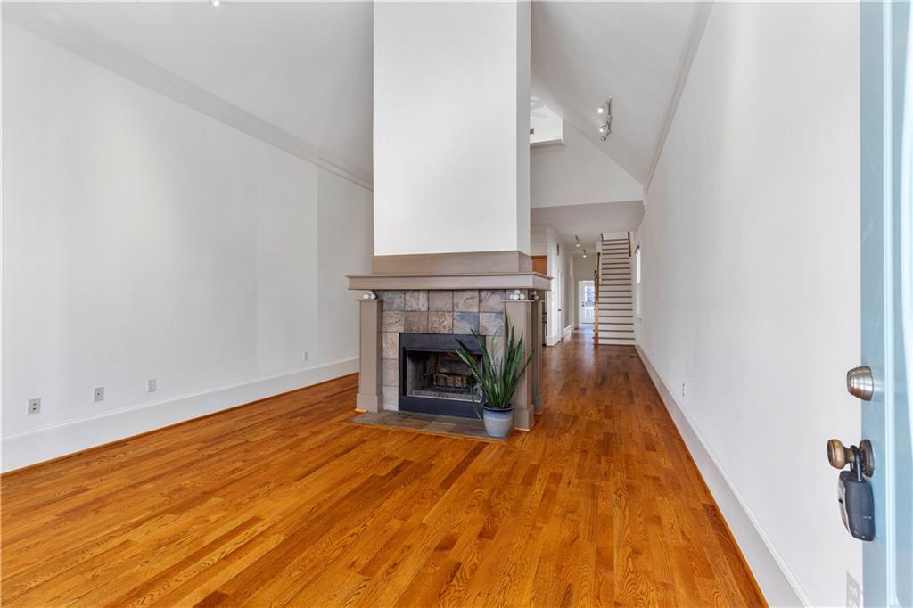 224 Lampkin Street NE