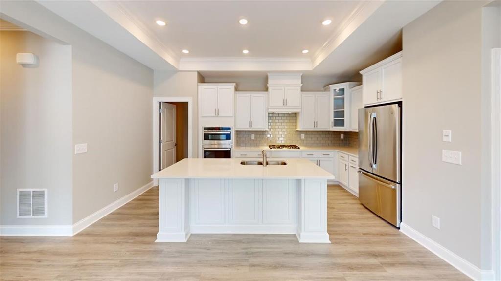 330 Sassafras Way