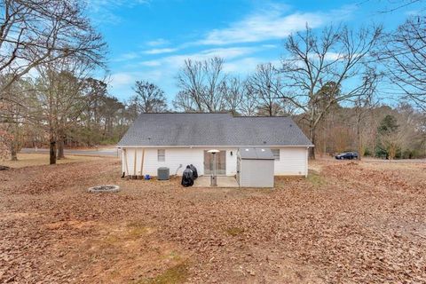 A home in Calhoun