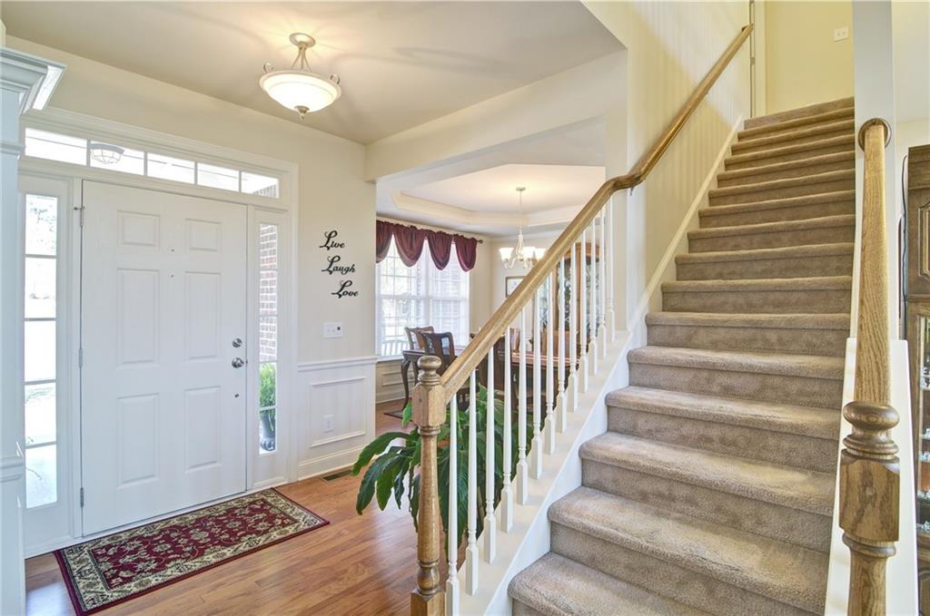 503 Lakeview Court