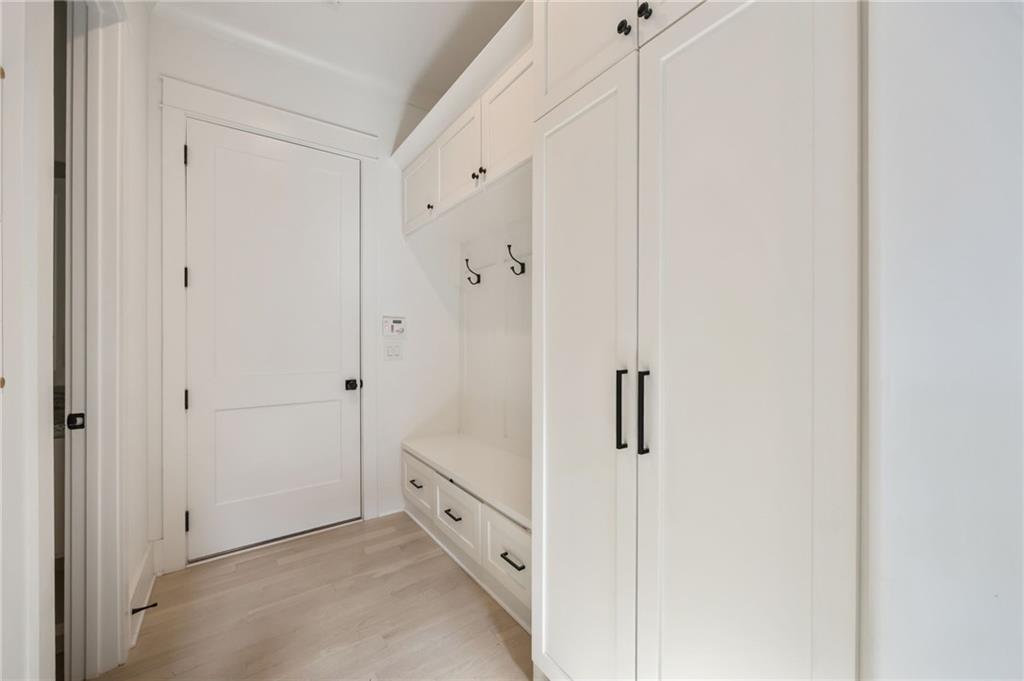 304 Meadowbrook Drive, Atlanta, Georgia image 10
