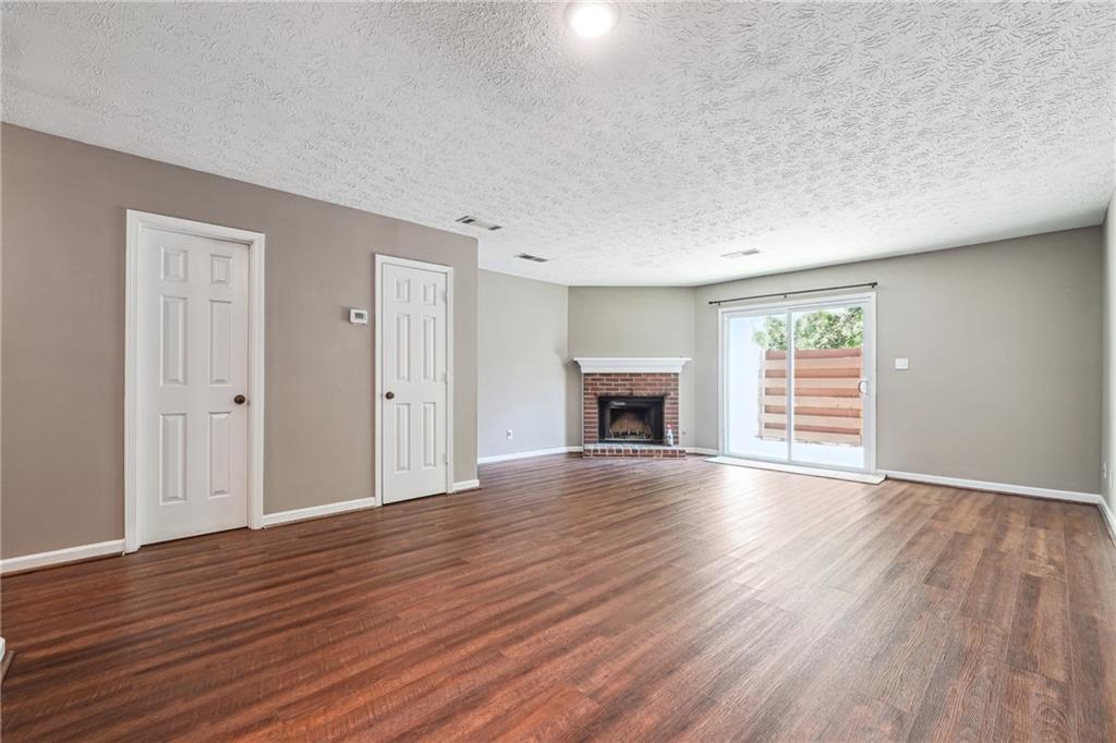 Webb Bridge - Residential Lease