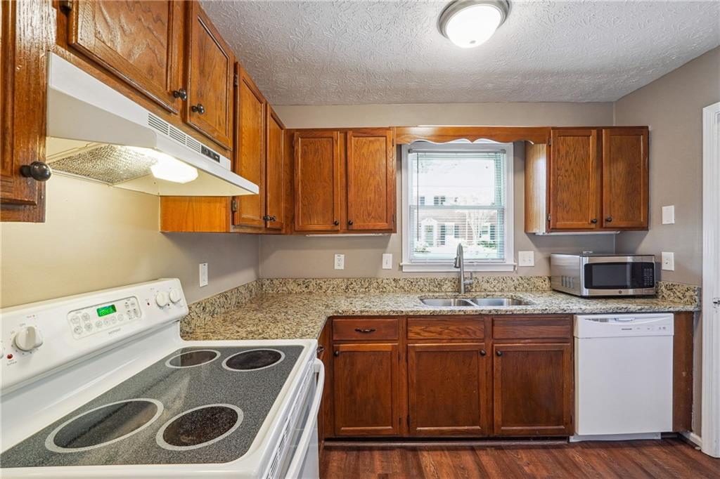 Webb Bridge - Residential Lease