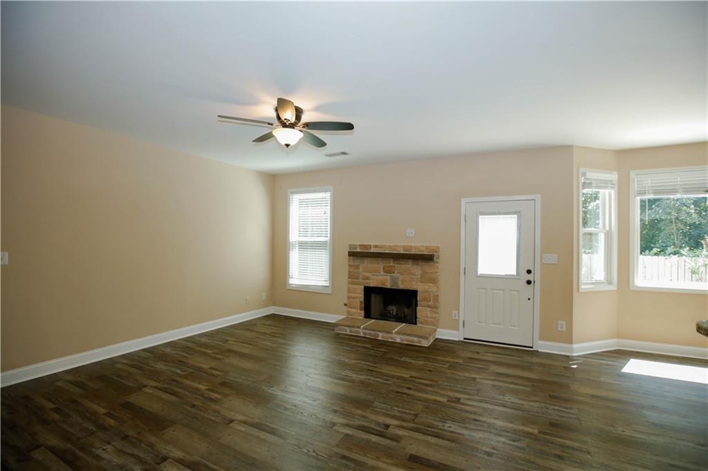 1005 Landover Crossing