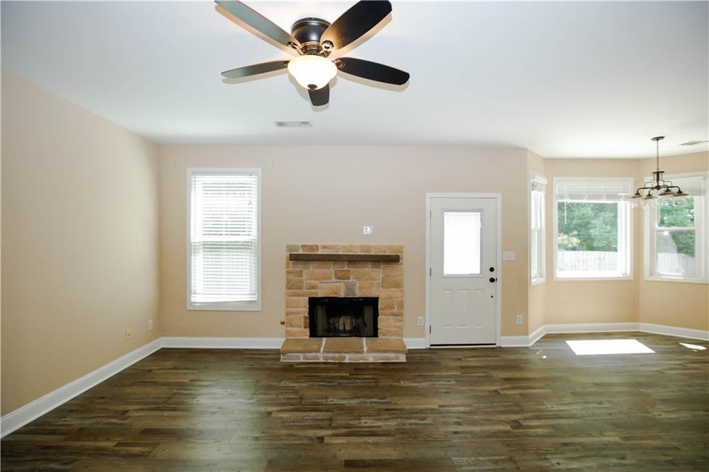 1005 Landover Crossing