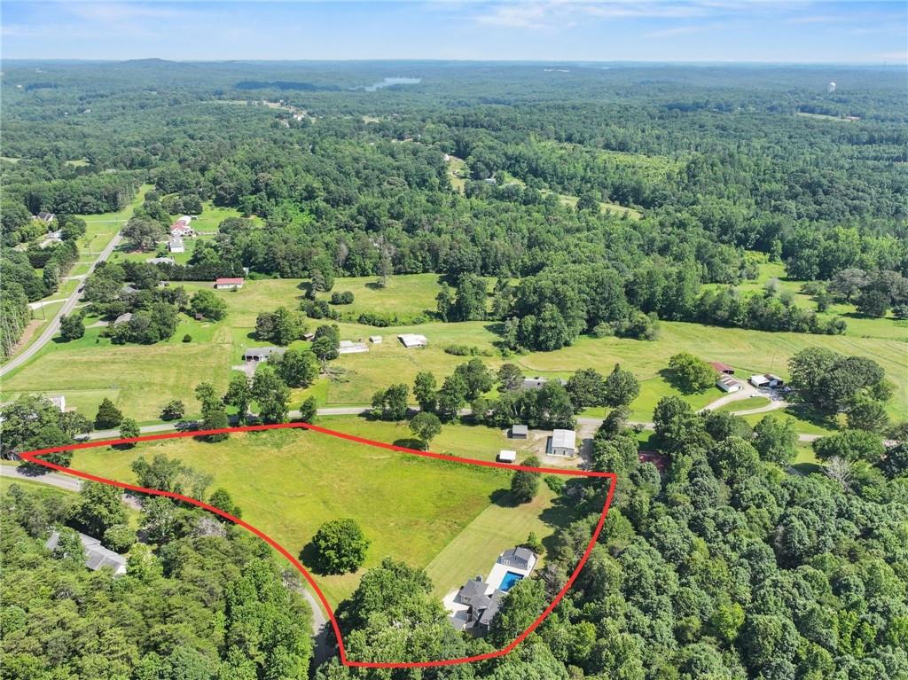6592 Rufus Bryant Road