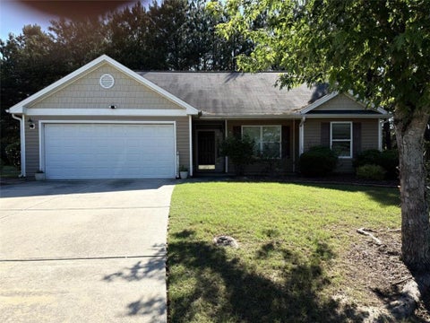 Homes For Sale - 1605 Jessica Lane<br/> Winder, GA 30680