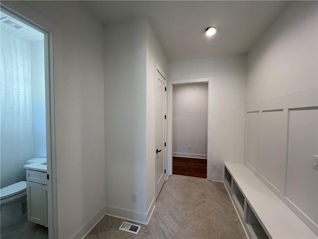 4964 Brendlynn Drive, Suwanee, Georgia image 36