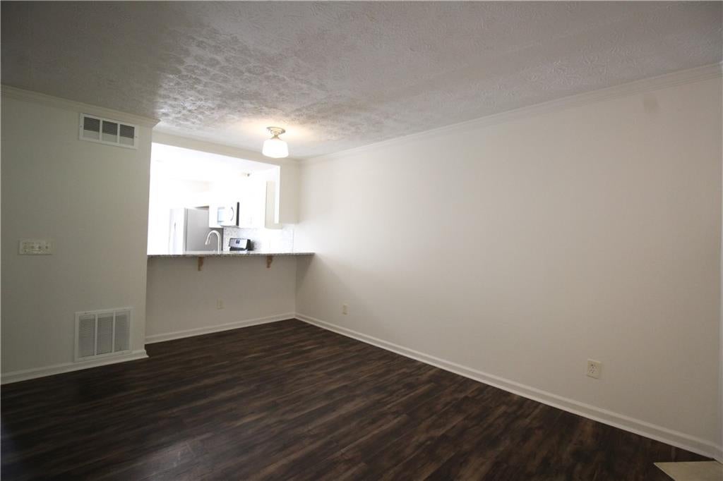 4031 Bayside Circle