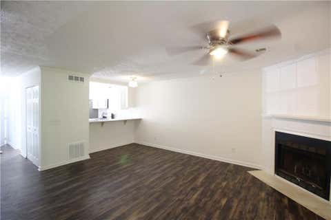 Townhouse For Sale - 4031 Bayside Circle<br/> Atlanta, GA 30340
