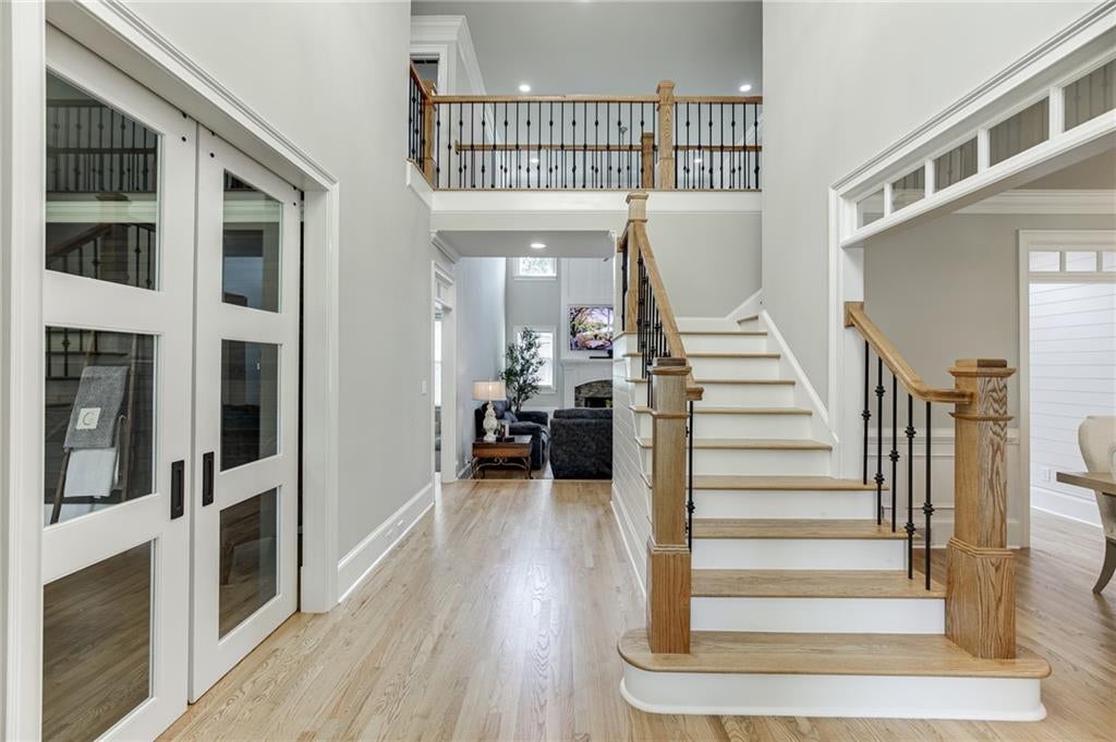 1083 Meadow Bluff Terrace