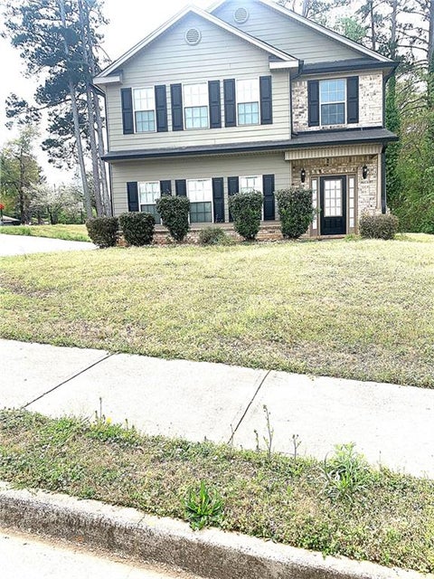 Homes For Sale - 8198 Laurel Drive<br/> Covington, GA 30014