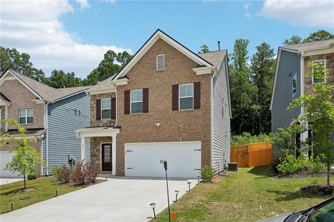 A home in Fairburn