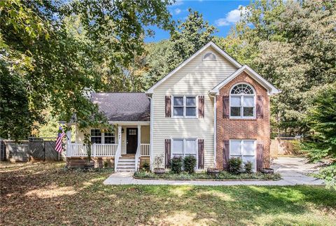 147 Crossroads Est Drive Newnan GA 30265