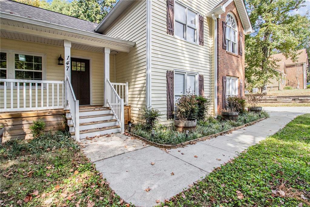 147 Crossroads Est Drive